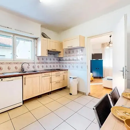 Spacieux A Avec Jardin *
