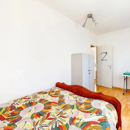 Spacieux A Avec Jardin Apartment *